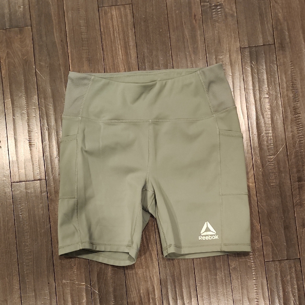 Reebok Women's Sage Green Mid-Rise Athletic Shorts